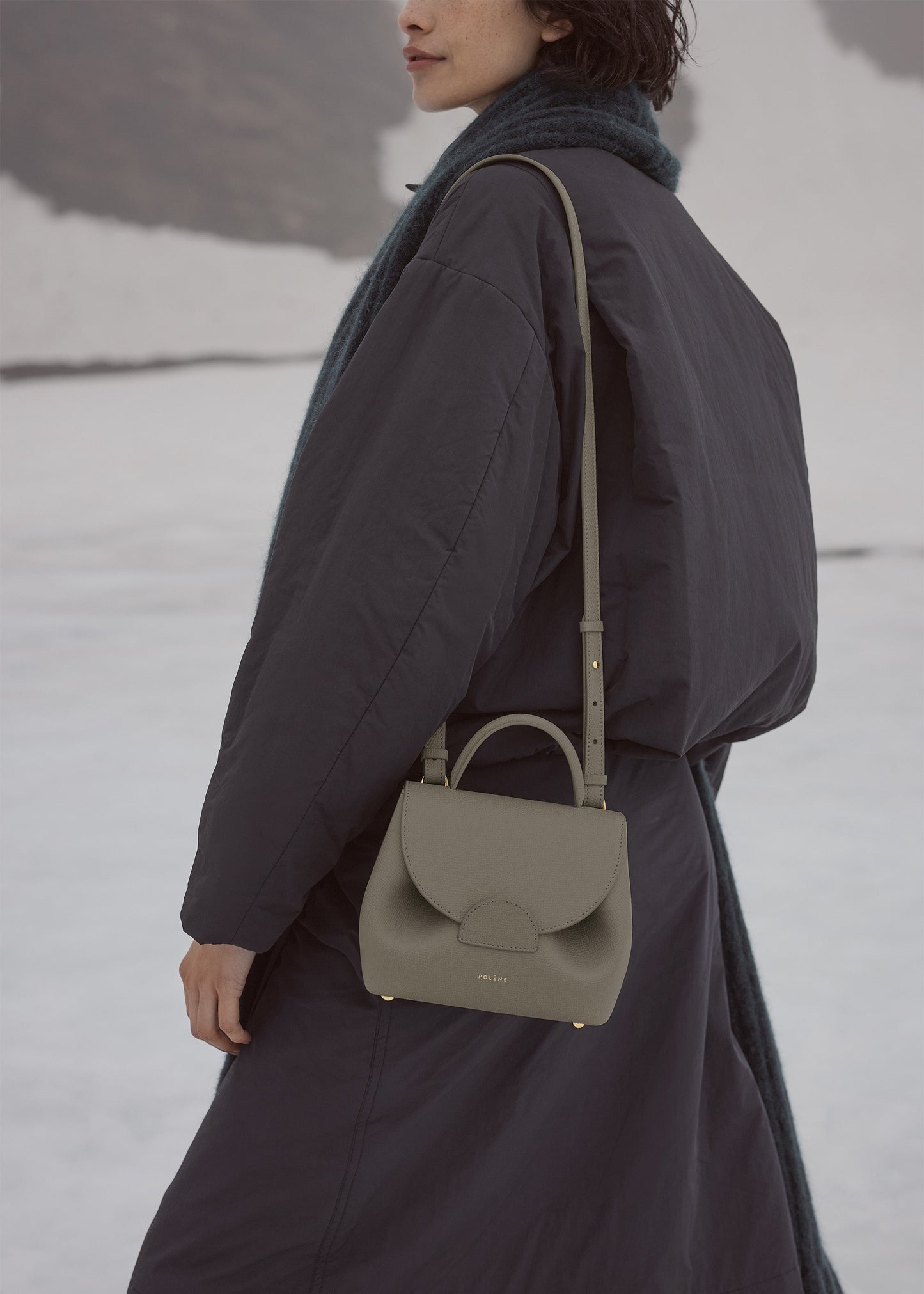 Numéro Un Nano - Olive Genarbtes Leder