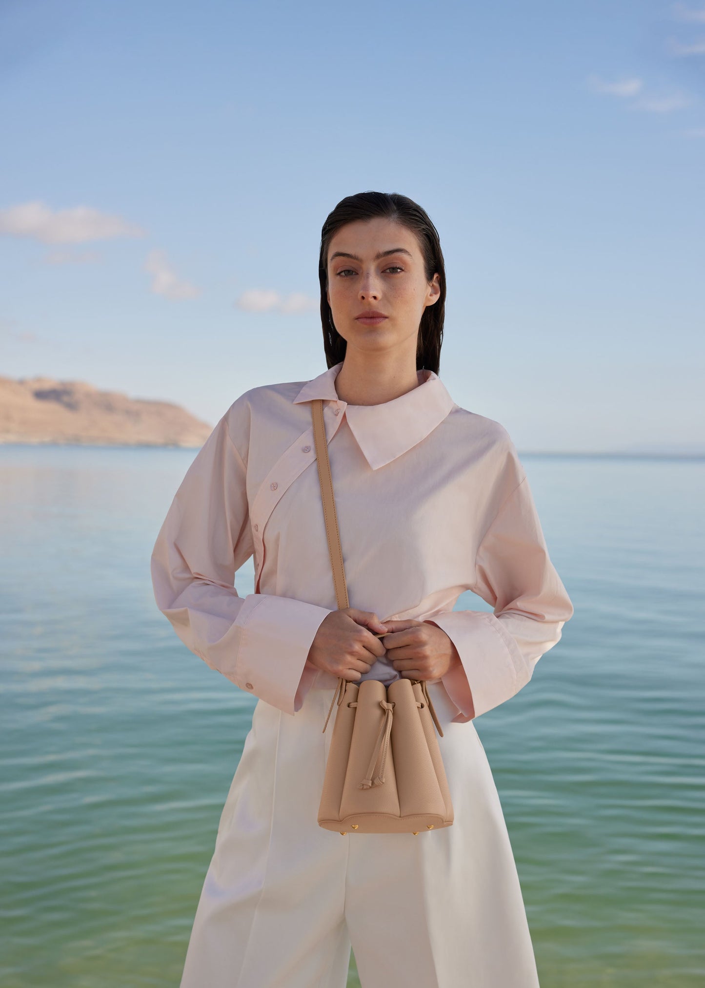 Numéro Huit Mini - Beige Genarbtes Leder
