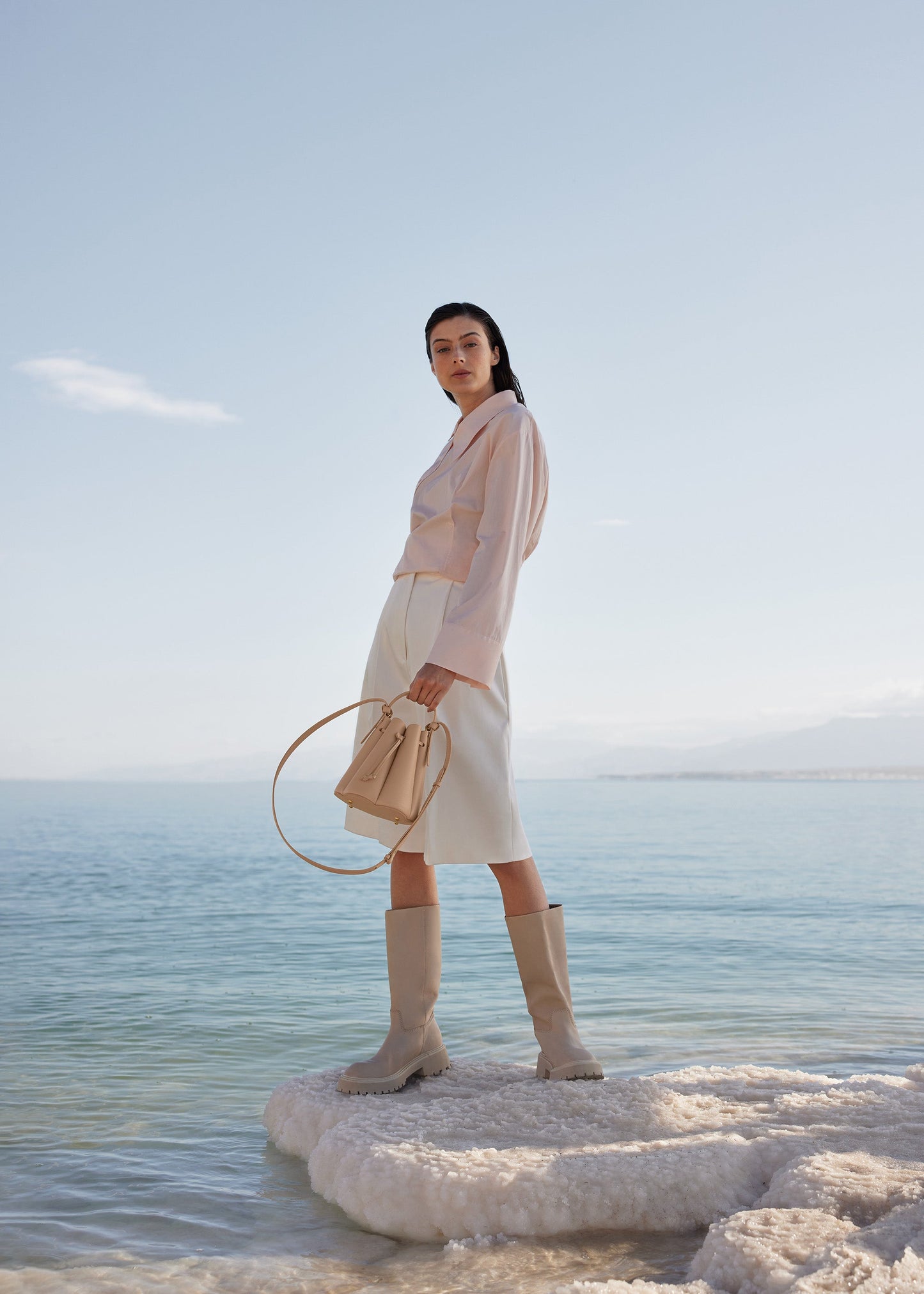 Numéro Huit Mini - Beige Genarbtes Leder