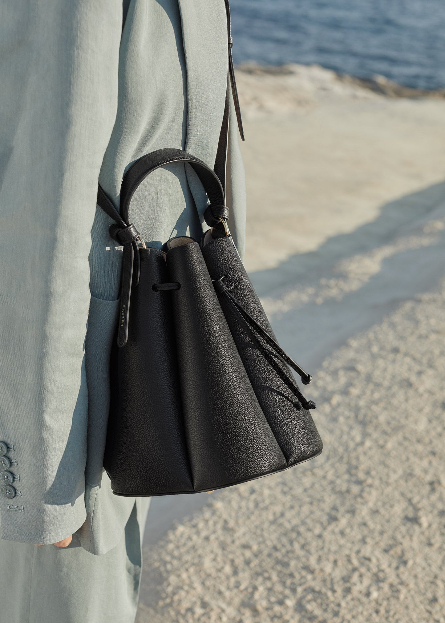 Numéro Huit - Schwarz Genarbtes Leder