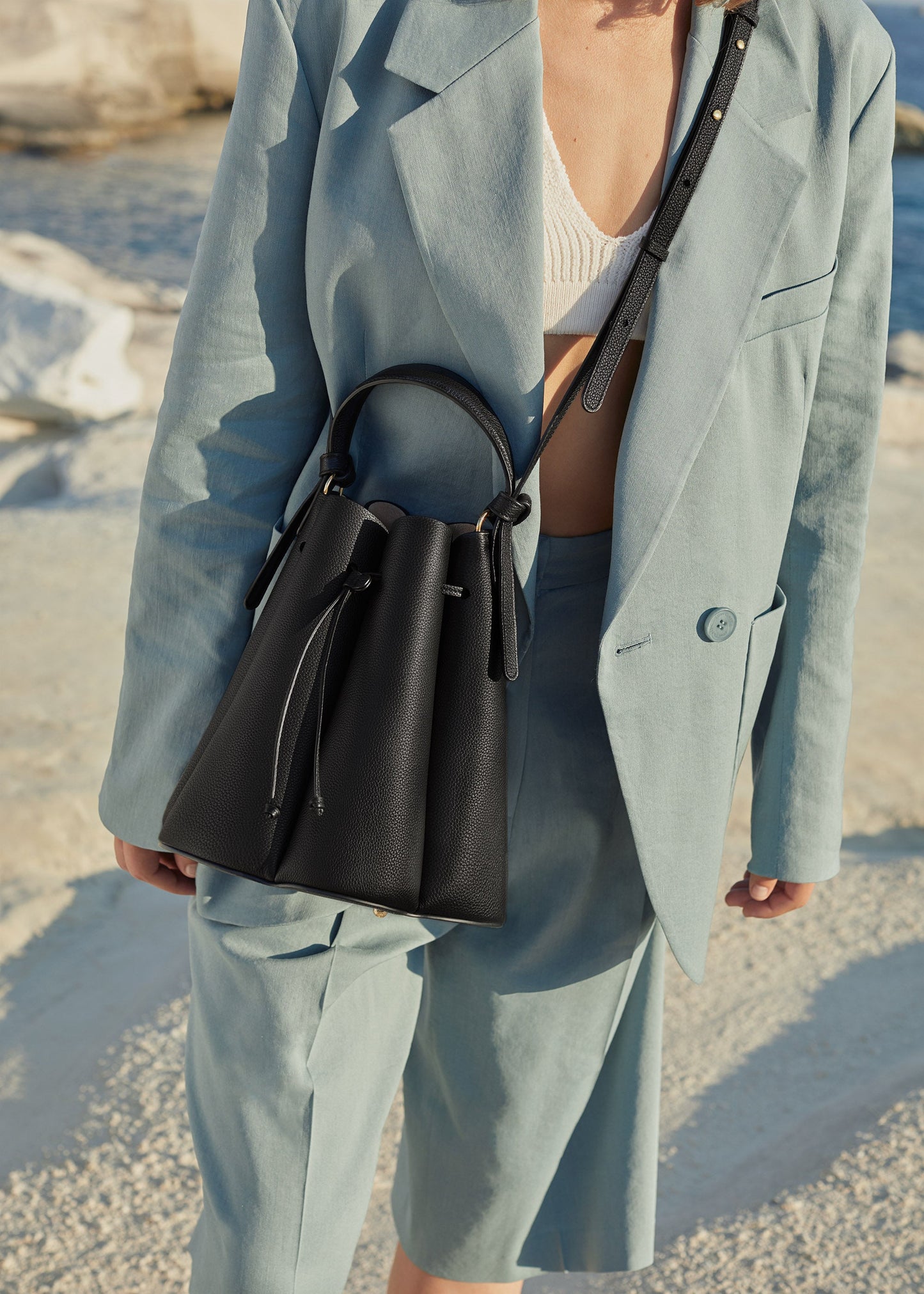 Numéro Huit - Schwarz Genarbtes Leder