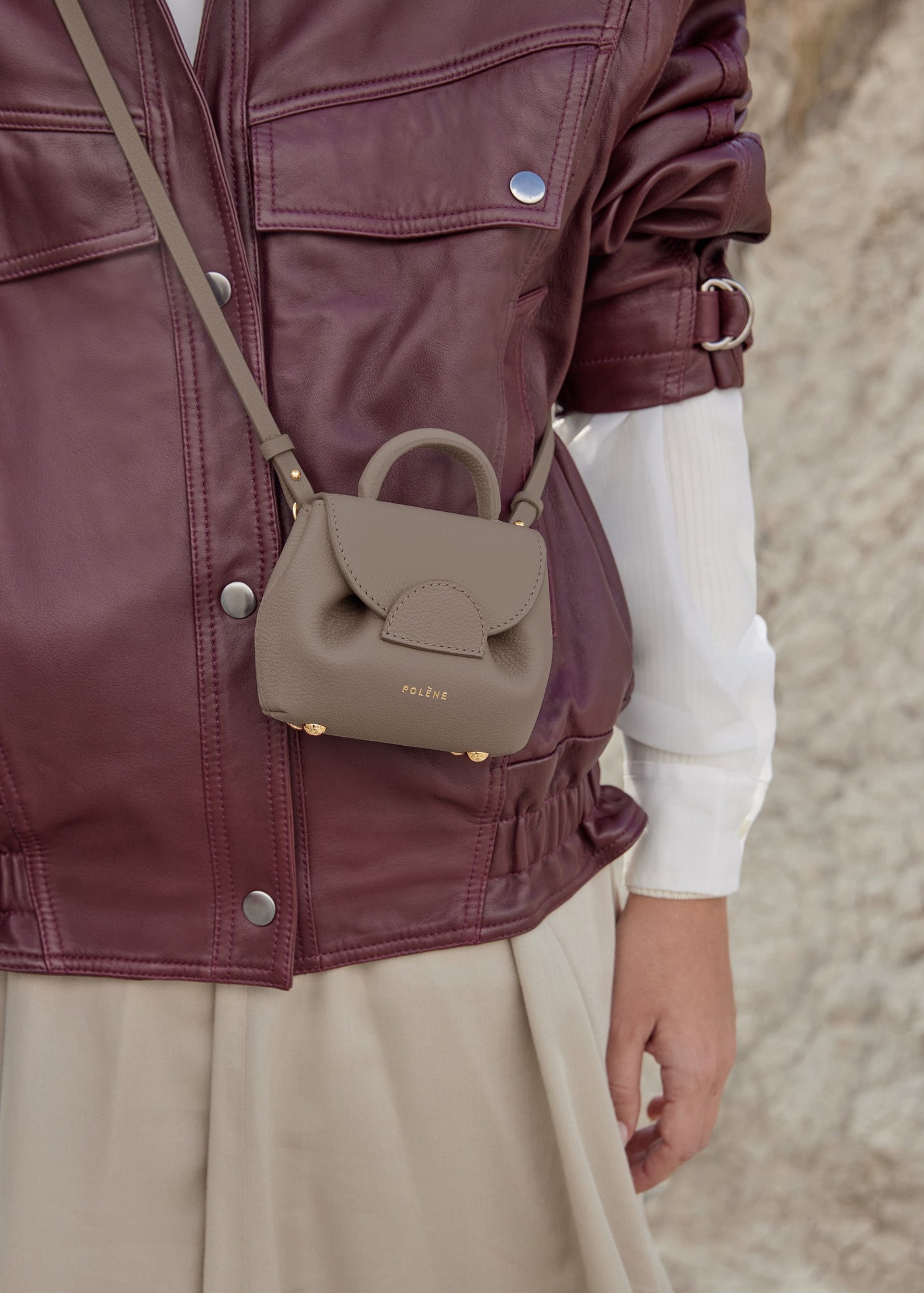 Numéro Un Micro - Taupe Genarbtes Leder
