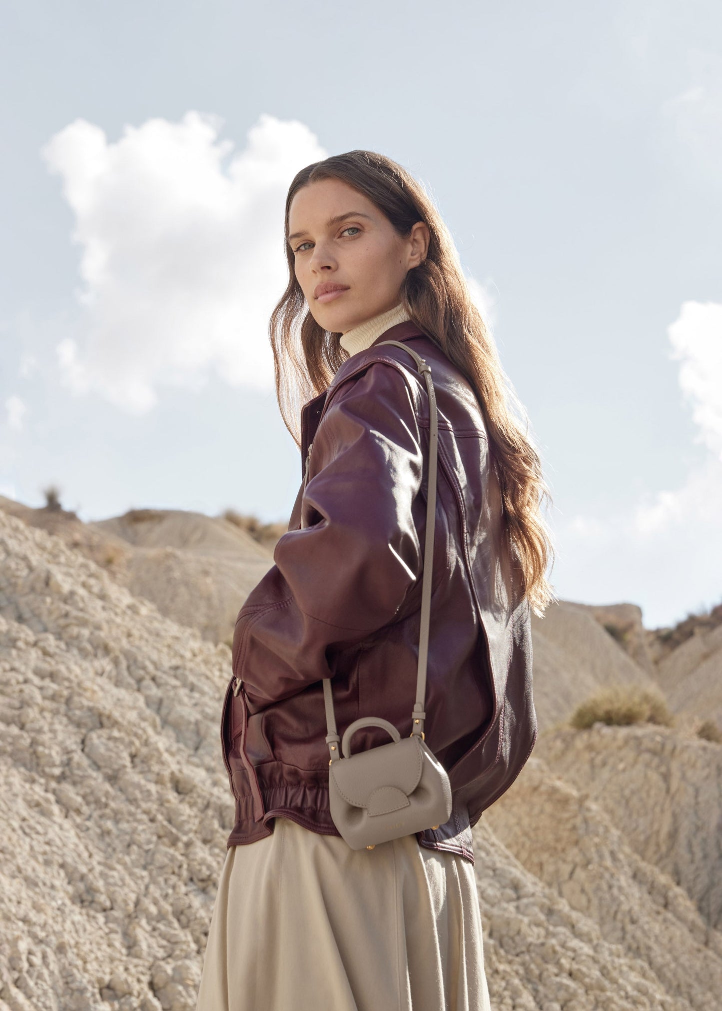 Numéro Un Micro - Taupe Genarbtes Leder