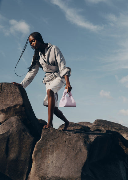 Numéro Neuf Mini - Blauregen Genarbtes Leder