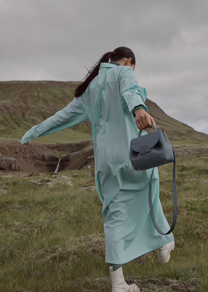 Numéro Un Nano - Mitternachtsblau Genarbtes Leder